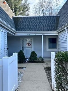 Image 1 of 36 for 304 Cabot Court #304 in Long Island, Saint James, NY, 11780