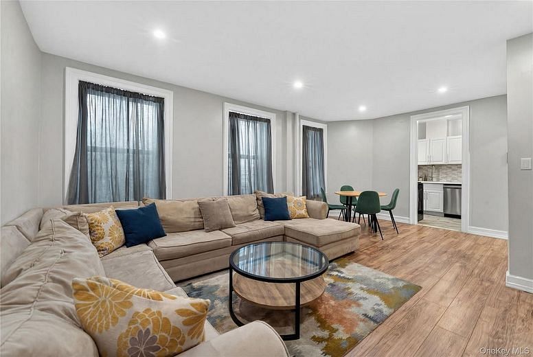 941 Jerome Avenue #5B