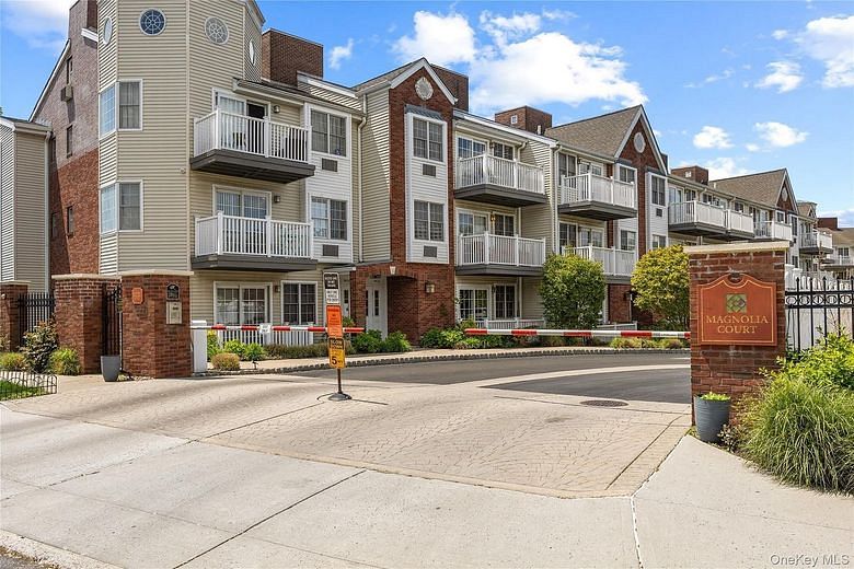 9422 Magnolia Court #1B