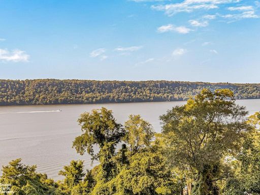 2621 Palisade avenue #5H