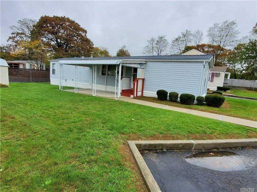 Image 1 of 16 for 7 Frontier Way in Long Island, Amityville, NY, 11701