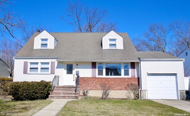 Image 1 of 19 for 143 N Hickory Street in Long Island, Massapequa, NY, 11758