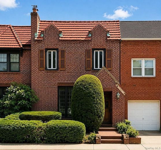 95-19 242nd Street
