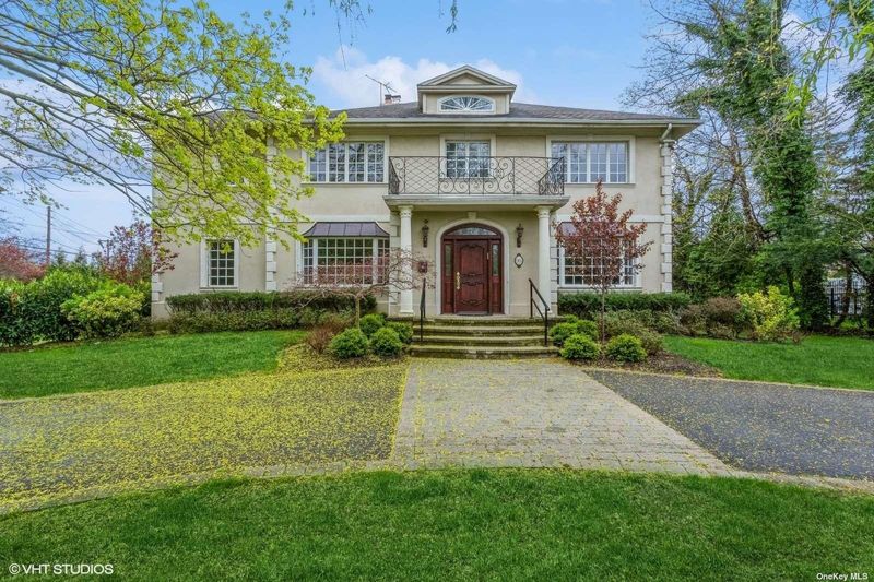 Image 1 of 36 for 95 Briarwood Lane in Long Island, Lawrence, NY, 11559
