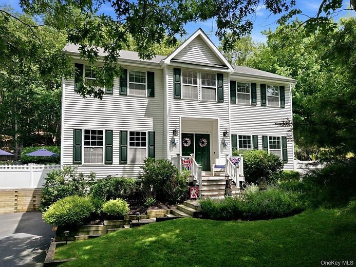 95 Crystal Brook Hollow Road