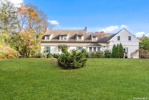 Image 1 of 35 for 95 Village Lane in Long Island, Hauppauge, NY, 11788