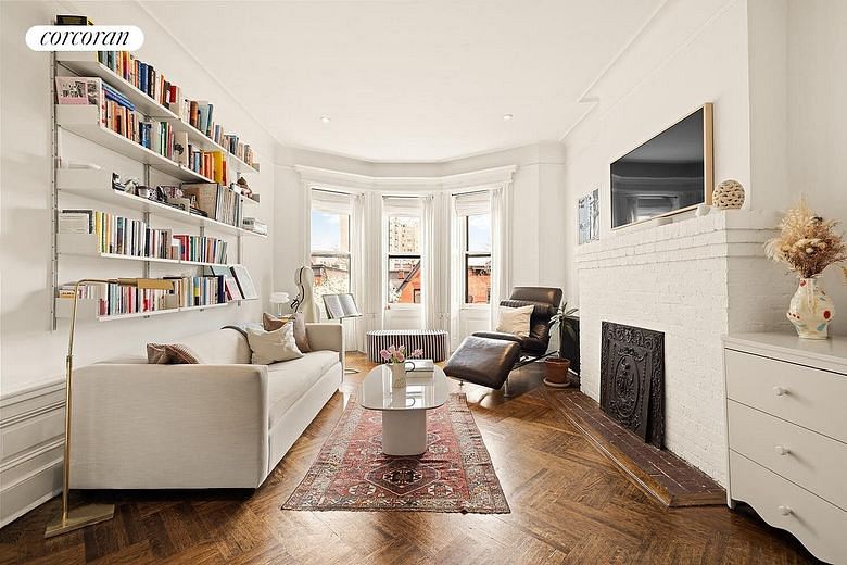 951 President street #4F