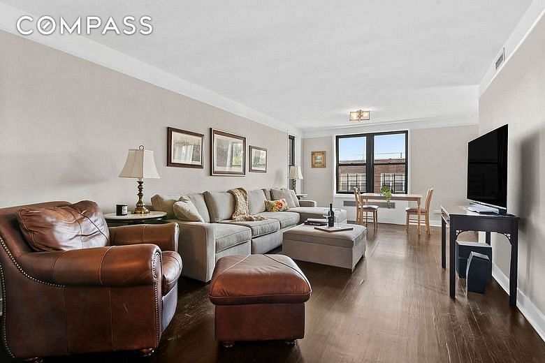 9511 Shore Road #606