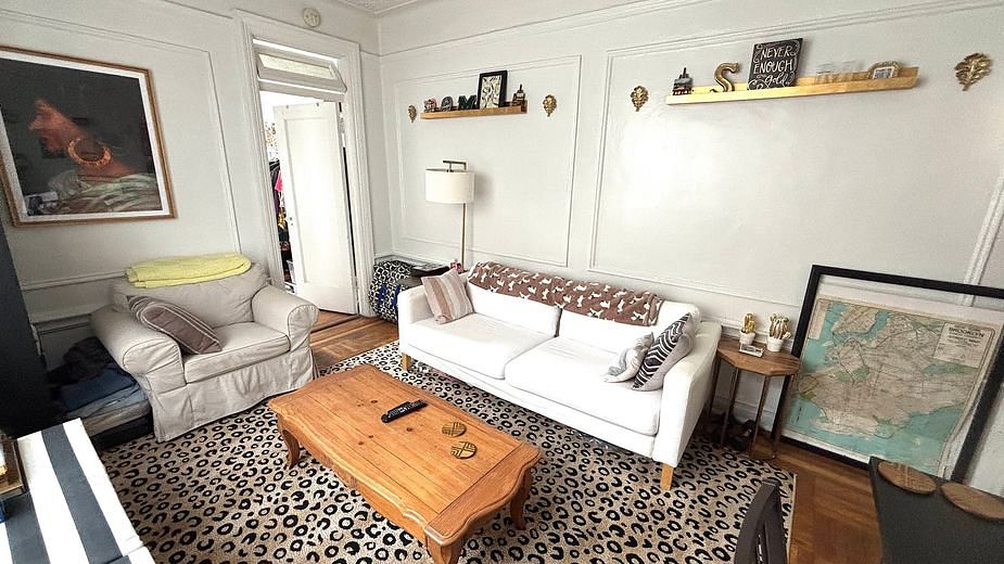 952 Saint Mark's Avenue #E8