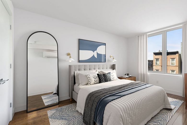 954 Bergen Street #5D