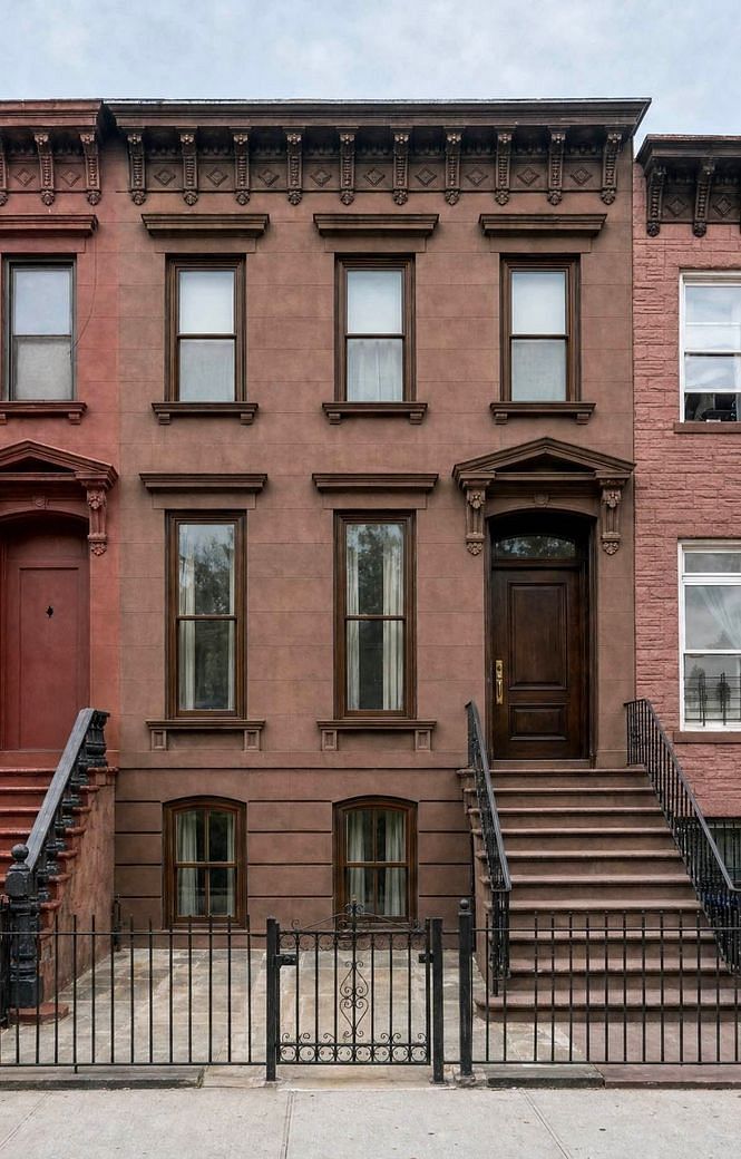 96 Albany Avenue