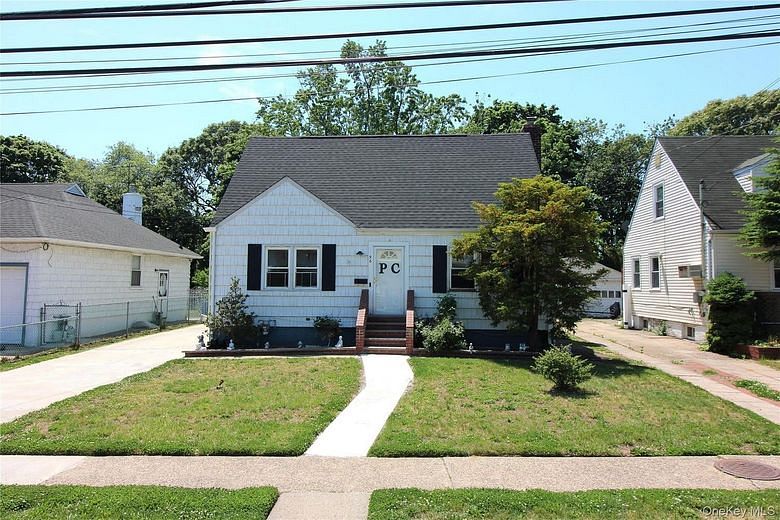 96 Fir Street