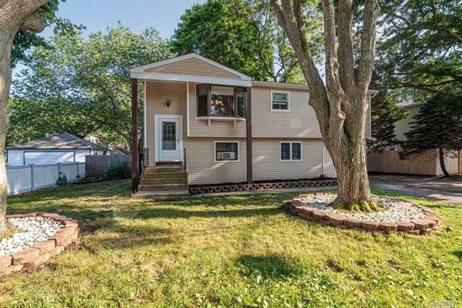 Image 1 of 19 for 146 Van Horn Avenue in Long Island, Holbrook, NY, 11741