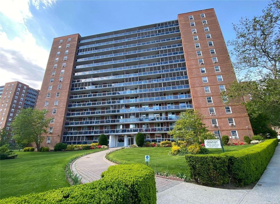 Image 1 of 1 for 97-37 63 Road #4M in Queens, Rego Park, NY, 11374