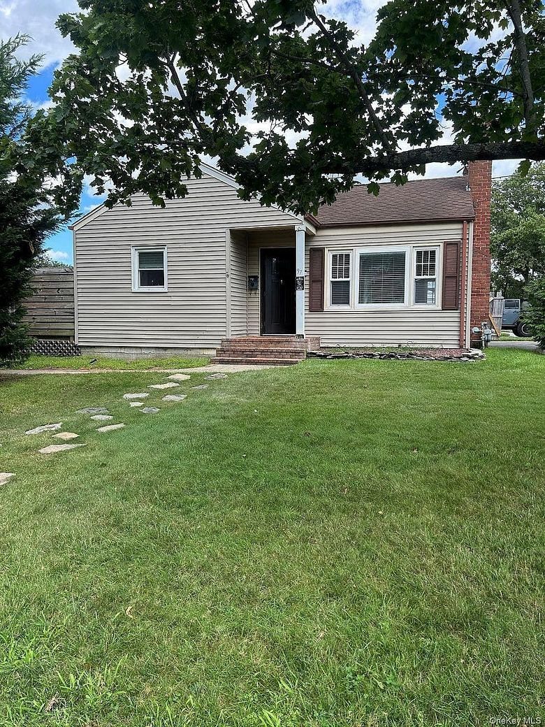 97 Corey Avenue