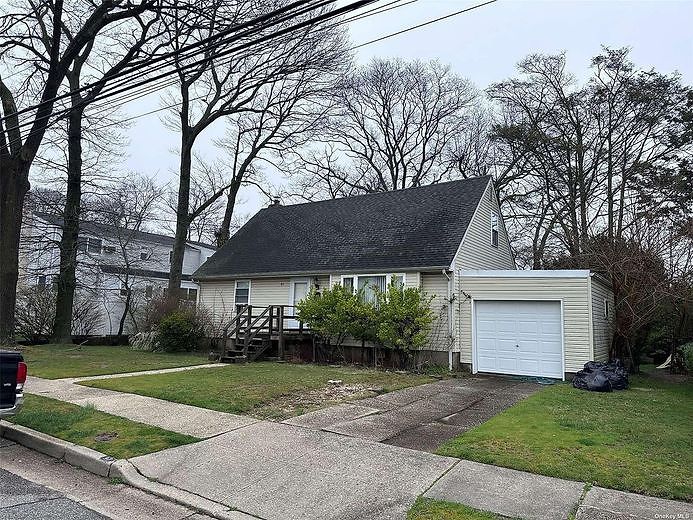 Image 1 of 11 for 97 Pacific Street in Long Island, Massapequa Park, NY, 11762