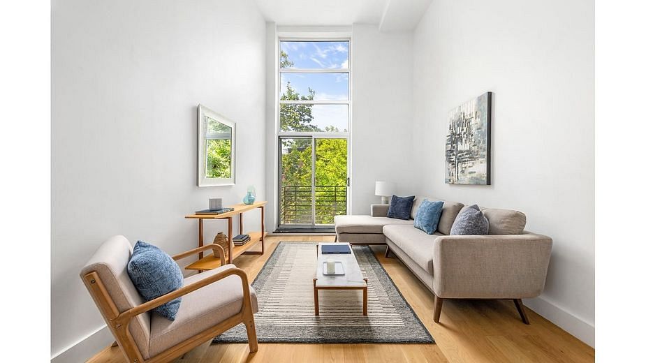 97 Waverly Avenue #2F