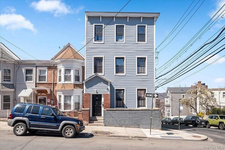 97 Waverly Street