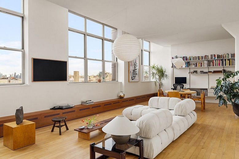 970 Kent Avenue #512