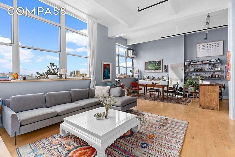 970 Kent Avenue #513