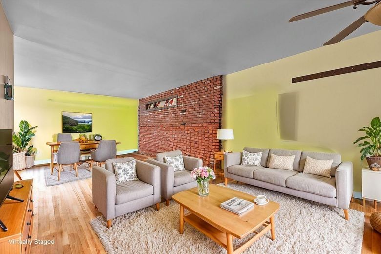 975 Little Neck Avenue