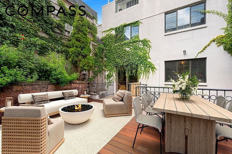 976 Metropolitan Avenue #1B