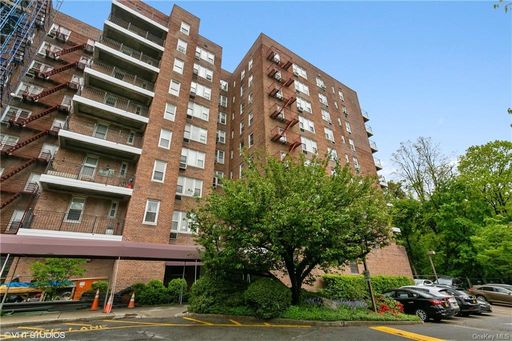 Image 1 of 9 for 245 Rumsey Road #2D in Westchester, Yonkers, NY, 10701