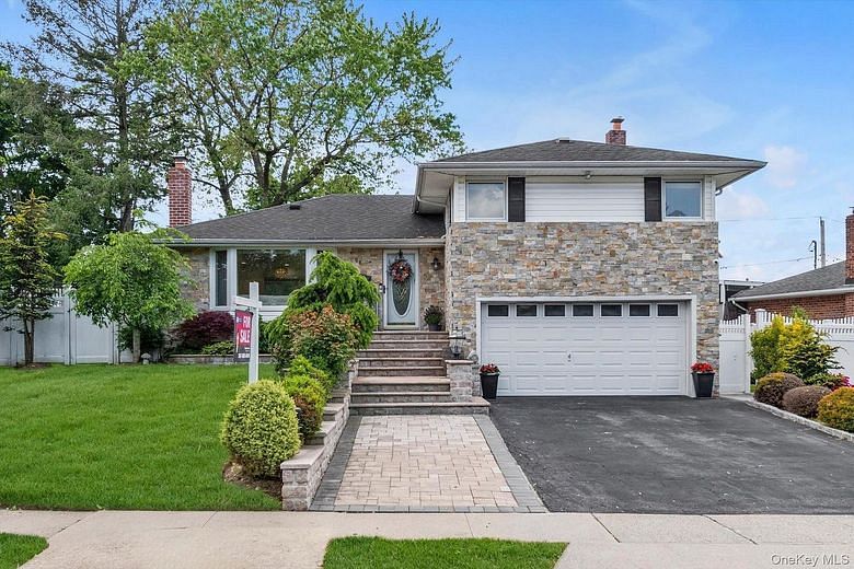 98 Belmont Circle
