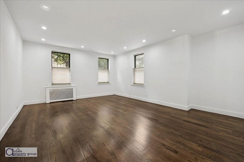 98 Park Terrace East #1E