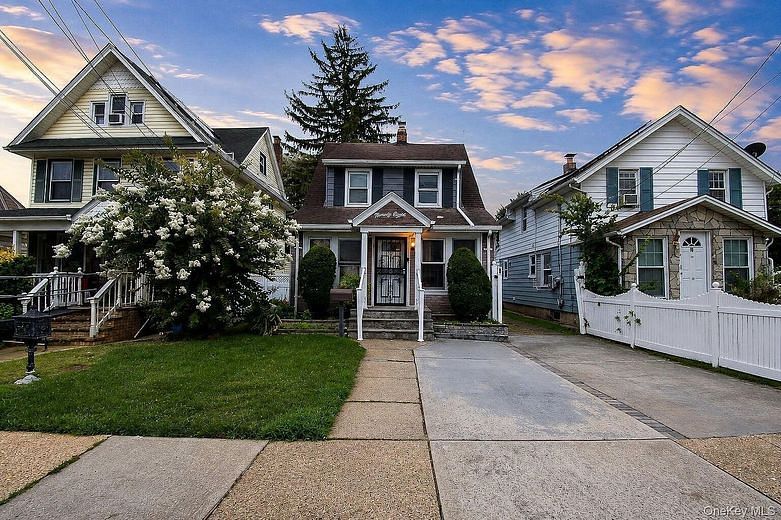 98 Willow Avenue