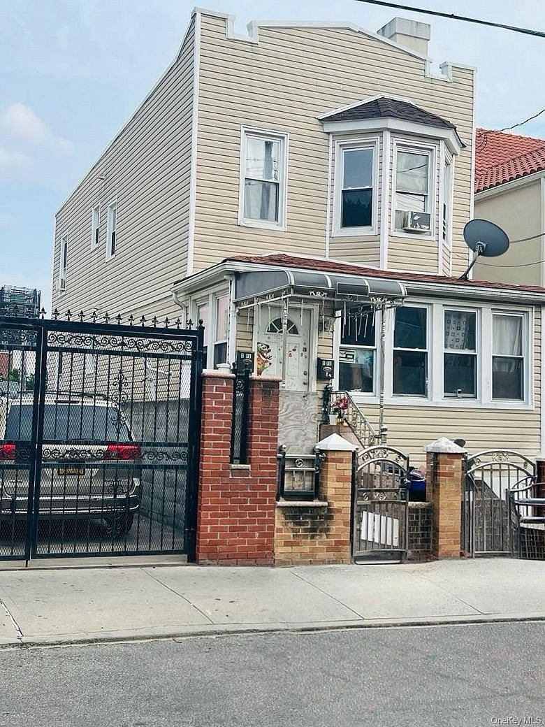 9812 38th Avenue