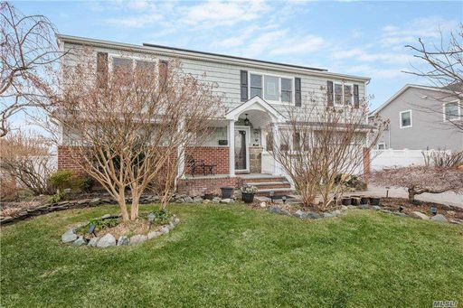 Image 1 of 36 for 1 Rosewood Place in Long Island, Plainview, NY, 11803