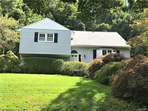 Image 1 of 32 for 10 Burnsdale Avenue in Westchester, Valhalla, NY, 10595