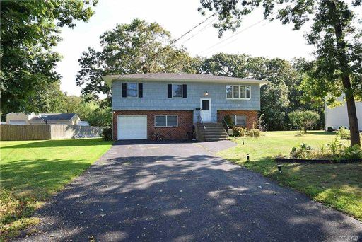 Image 1 of 27 for 329 Brookville Avenue in Long Island, Islip, NY, 11751