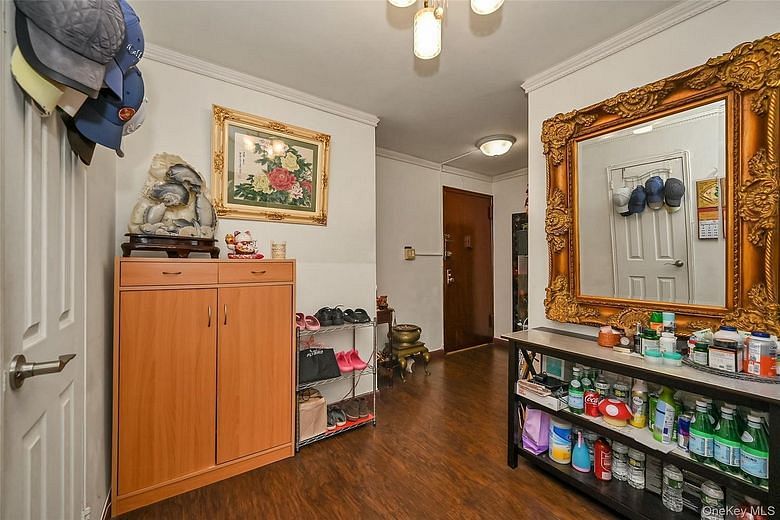 99-05 59 Ave #5C