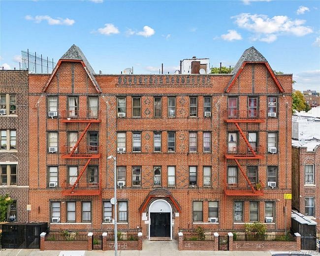 99 E 96th Street