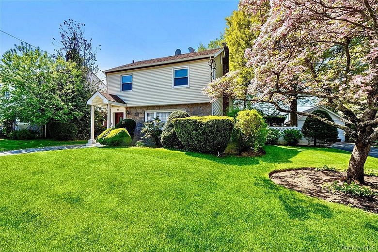 99 Norwood Avenue