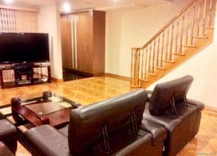 9953 65th Road