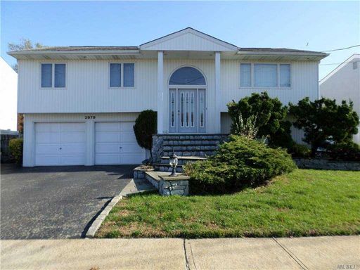 Image 1 of 27 for 2979 Wynsum Ave in Long Island, Merrick, NY, 11566