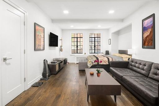 Image 1 of 7 for 320 East 42nd Street #213 in Manhattan, NEW YORK, NY, 10017
