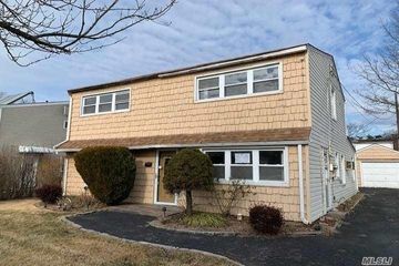 Image 1 of 18 for 12 Walter Avenue in Long Island, Hicksville, NY, 11801