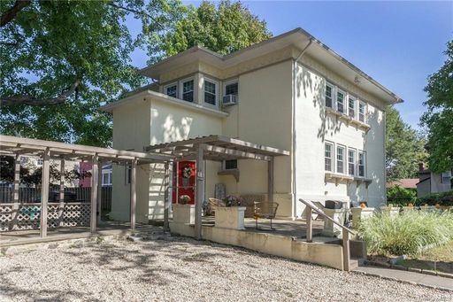 Image 1 of 28 for 116 Soundview Avenue in Westchester, Mamaroneck, NY, 10543