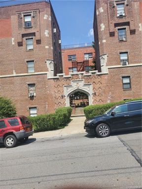 Image 1 of 27 for 35 Summit Avenue #3M in Westchester, Port Chester, NY, 10573