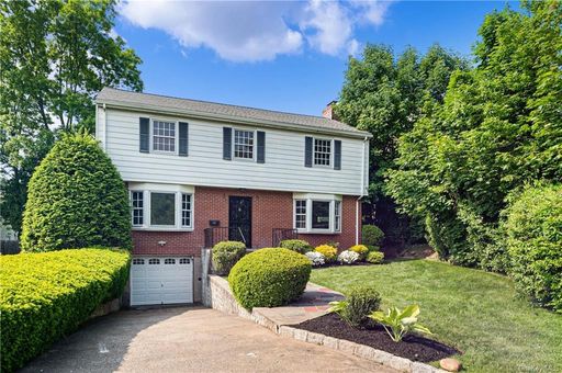 Image 1 of 27 for 11 Crawford Drive in Westchester, Eastchester, NY, 10707
