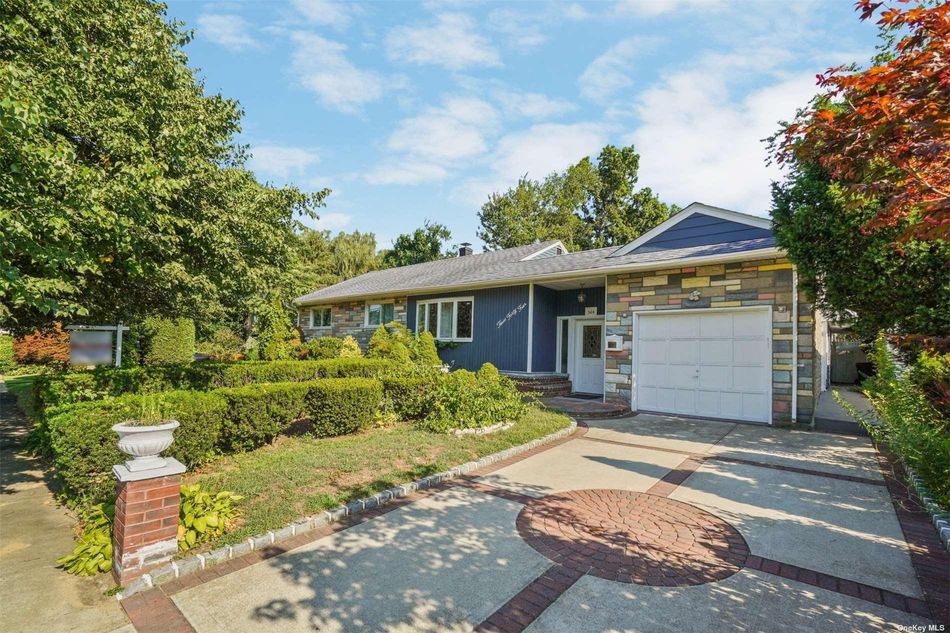 Image 1 of 25 for 344 Coventry Road in Long Island, W. Hempstead, NY, 11552