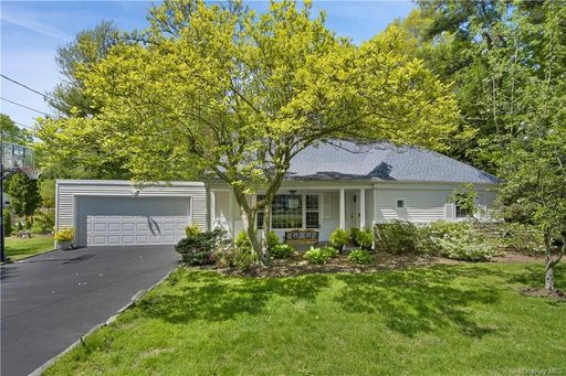 Image 1 of 24 for 3 Colonial Road in Westchester, Scarsdale, NY, 10583