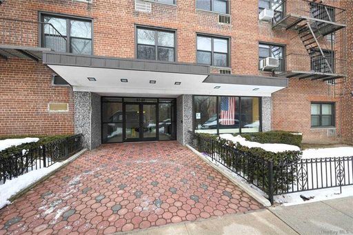 Image 1 of 22 for 61-88 Dry Harbor Rd #6D in Queens, Middle Village, NY, 11379
