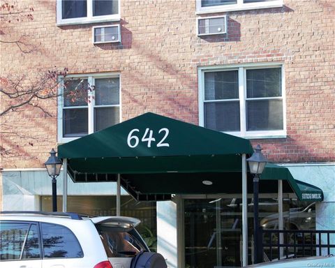 Image 1 of 36 for 642 Locust Street #6H in Westchester, Mount Vernon, NY, 10552
