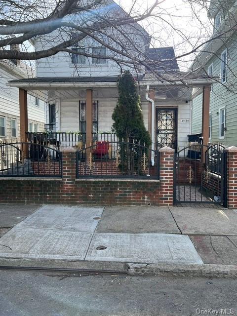 10428 91st Avenue in Queens, Richmond Hill, NY 11418