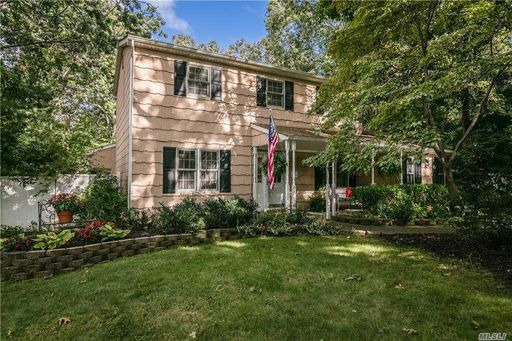 Image 1 of 28 for 514 Starlight Dr in Long Island, Shirley, NY, 11967